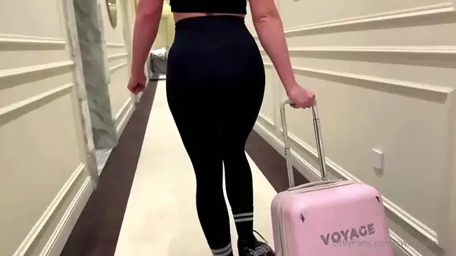 SweetieFox Special Flight And Passionate Hotel Adventure rq